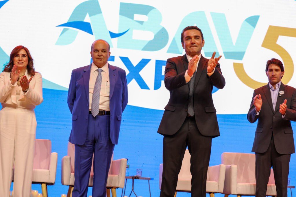 Ana Carolina Medeiros, Libanês Rocha, governador do DF, Celso Sabino e Cristiano Araújo