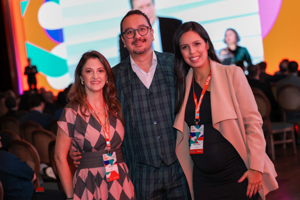 Ana Paula, Ricardo Hida e Priscila Bibiano