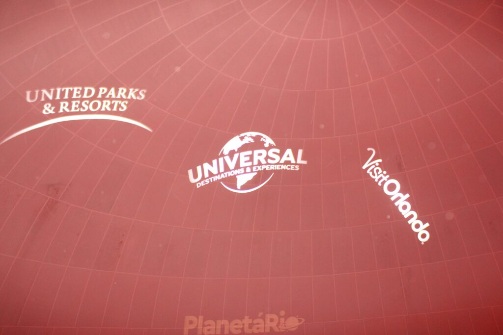 As três marcas na cúpula do Planetário Rio