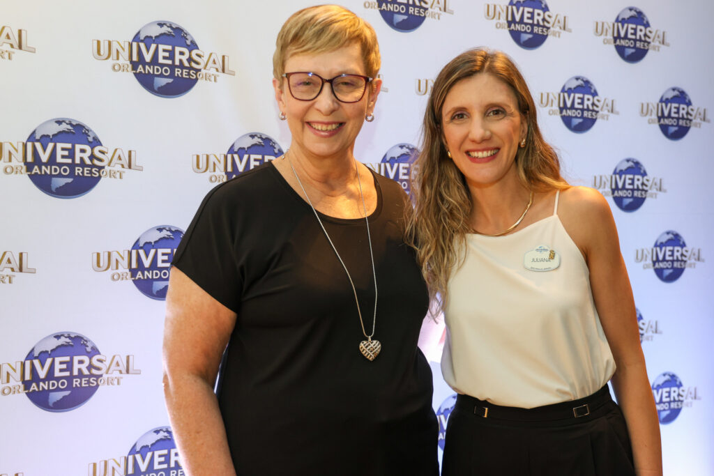 Bárbara Pícolo, da ETS e Juliana Baraldi, da Universal Destinations
