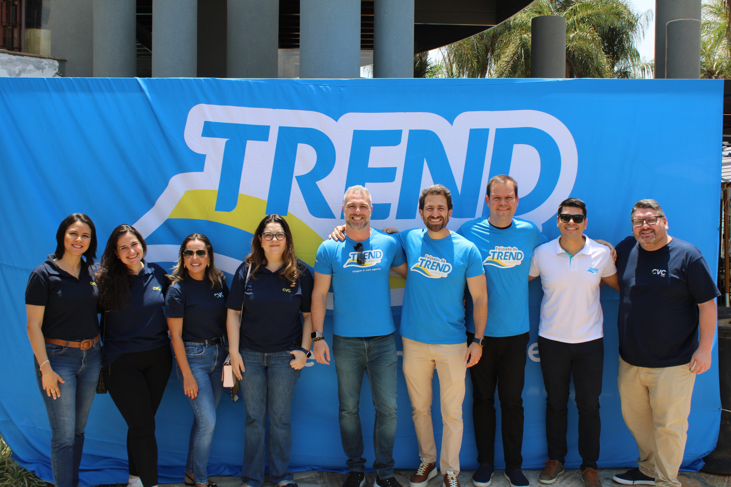 Bruno Heleno e equipe de produtos da Trend