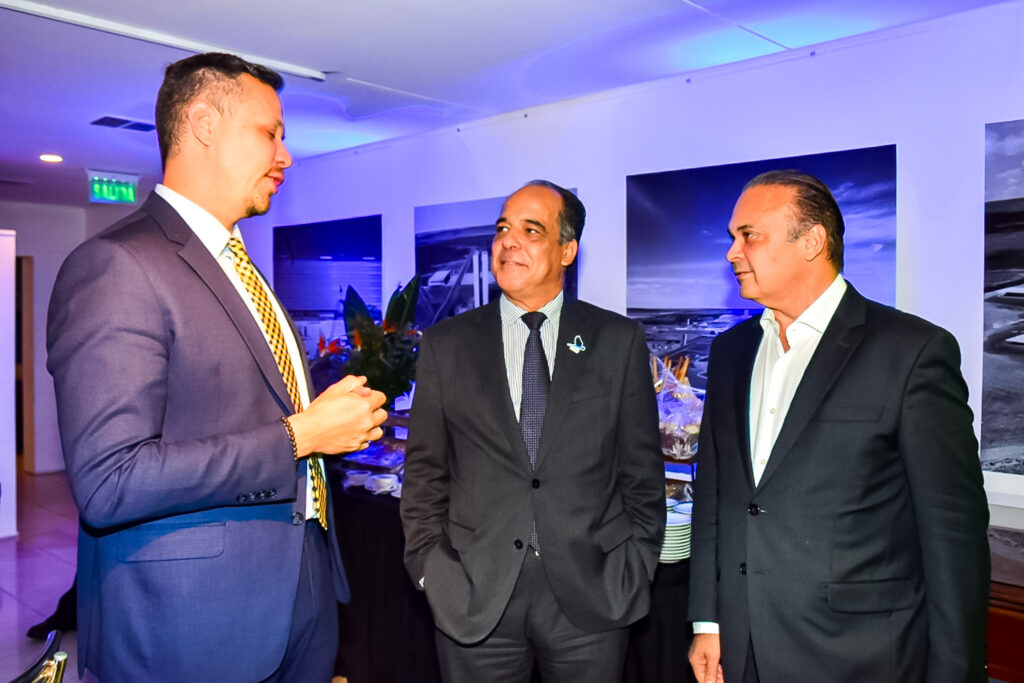 Bruno Reis, da Embratur, Carlos Sobral, do MTur e Roberto de Lucena, da Setur-SP