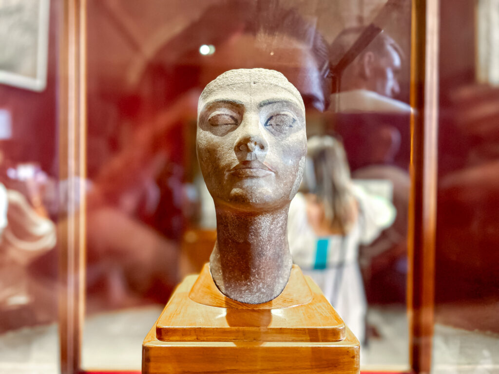 Busto de Nefertiti