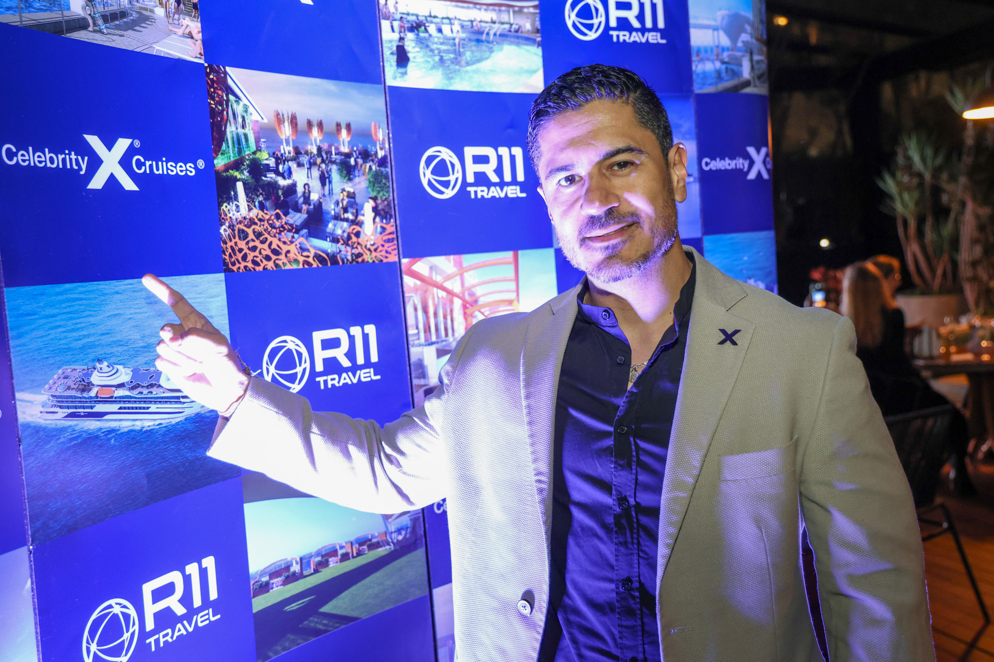 Charlie Rivera, da Celebrity Cruises Charlie Rivera, da Celebrity Cruises