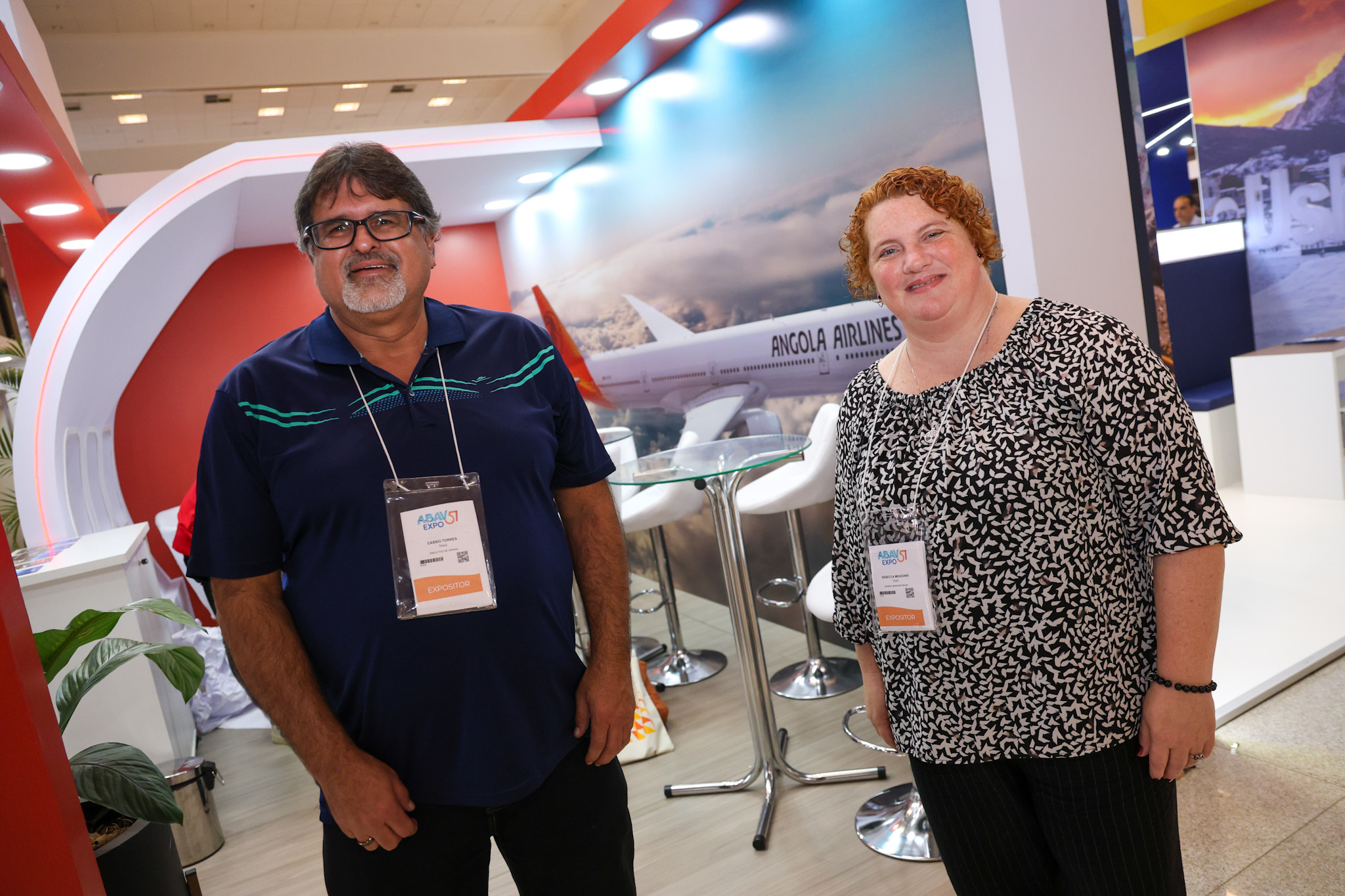 Cássio Torres e Rebeca Meadows, da TAAG