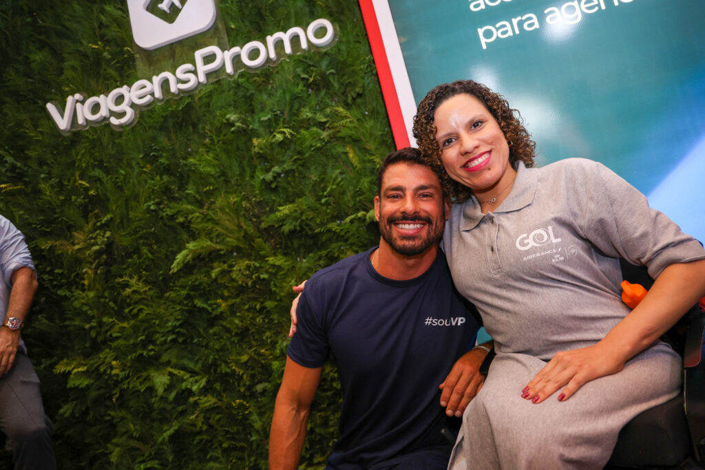 Cauã Reymond é Nathalia Batista