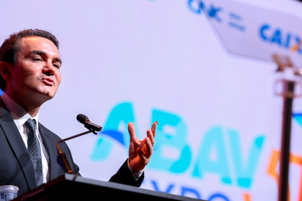 Celso Sabino, ministro do Turismo