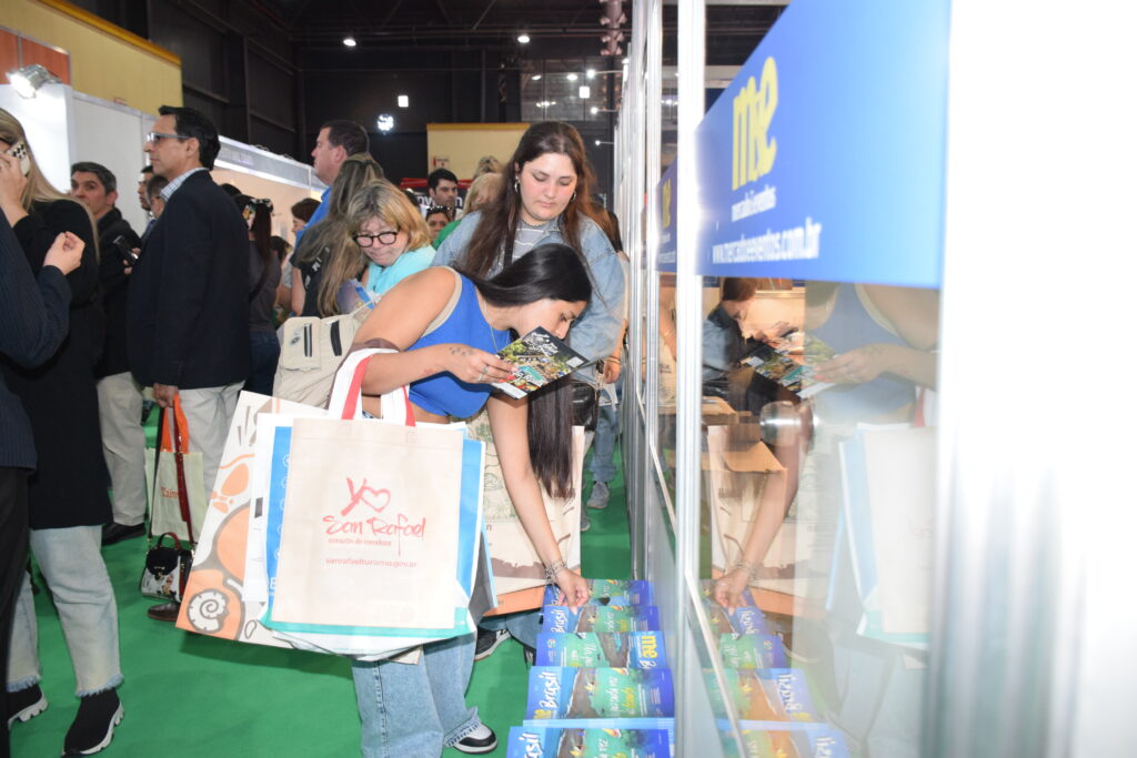 Com foco em divulgar o Brasil pelo mundo, o M&e promove um conteúdo exclusivo com distribuição gratuita Com foco em divulgar o Brasil pelo mundo, o M&e promove um conteúdo exclusivo com distribuição gratuita