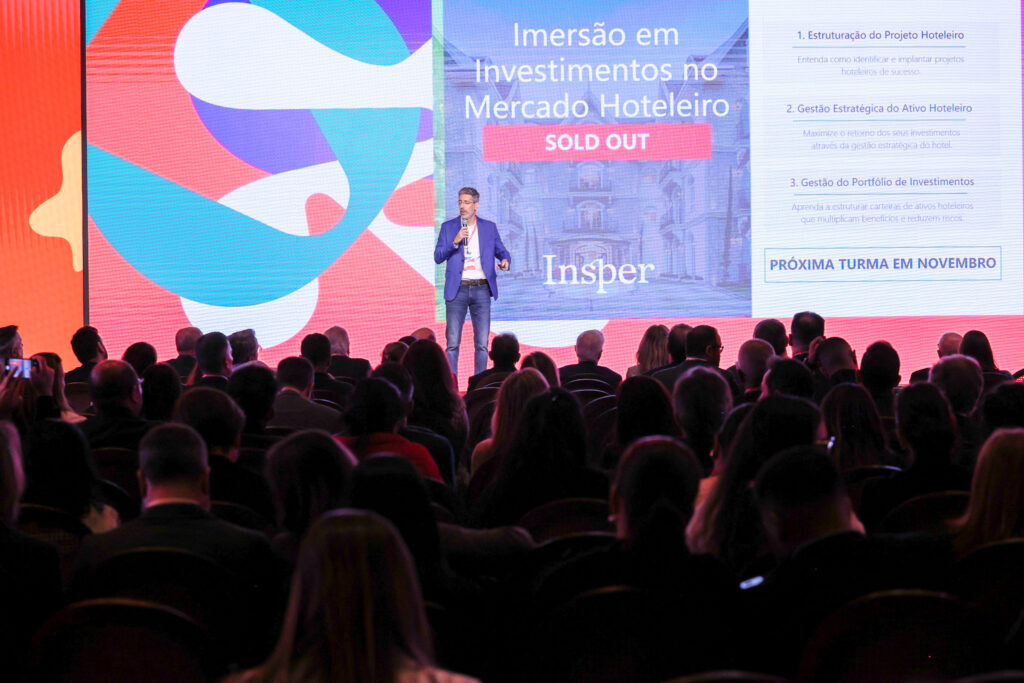 Cristiano Vasques, Sócio-diretor da HotelInvest durante o Fórum Nacional da Hotelaria 2024