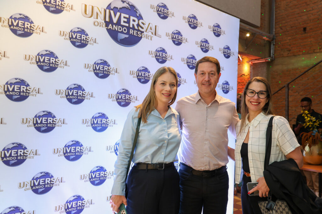 Daniel Bicudo, Priscila Bari e Sônia Nunes, da Azul
