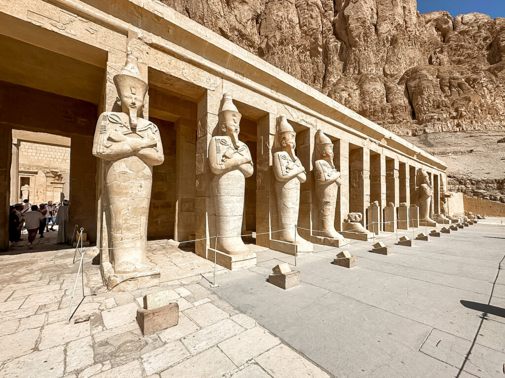 Detalhes do templo da Rainha Hatshepsut