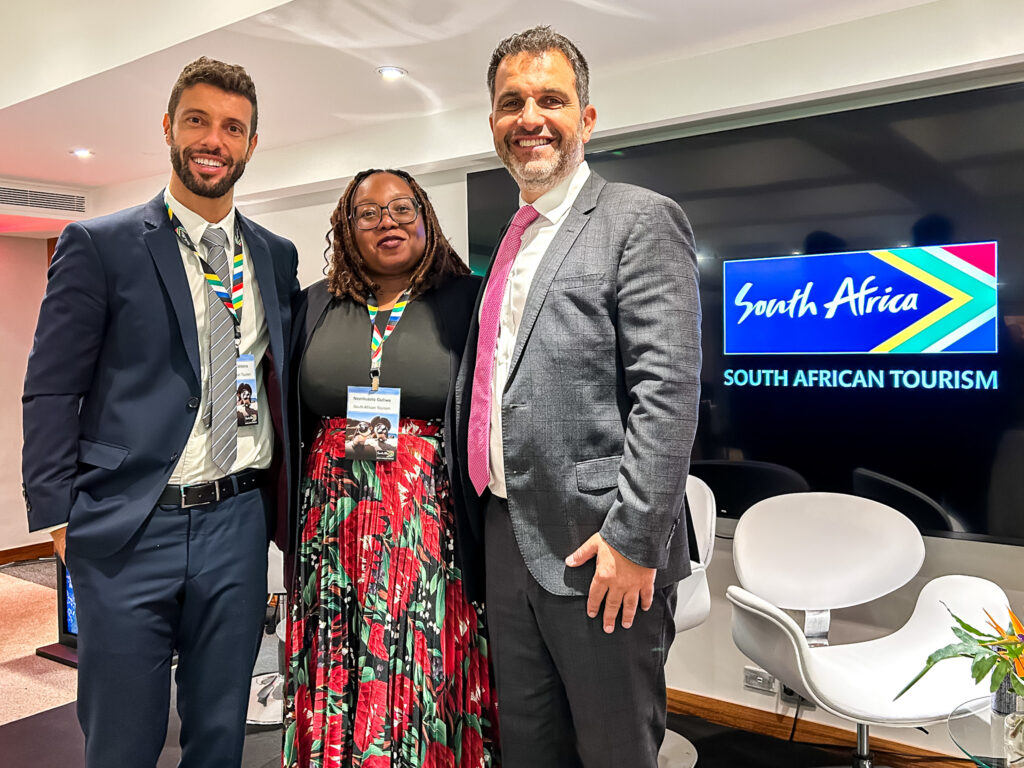 Diogo Caldeira, Nombulelo Guliwe e Marcelo Marques, do Turismo da África do Sul Diogo Caldeira, Nombulelo Guliwe e Marcelo Marques, do Turismo da África do Sul