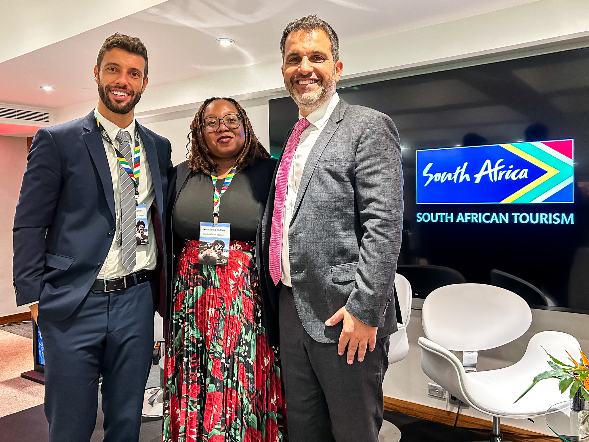 Diogo Caldeira, Nombulelo Guliwe e Marcelo Marques, do Turismo da África do Sul Diogo Caldeira, Nombulelo Guliwe e Marcelo Marques, do Turismo da África do Sul