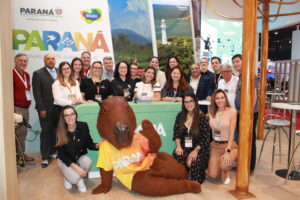 Equipe do destino Paraná durante FIT Buenos Aires 2024 (Manuela Miniguini/M&E)