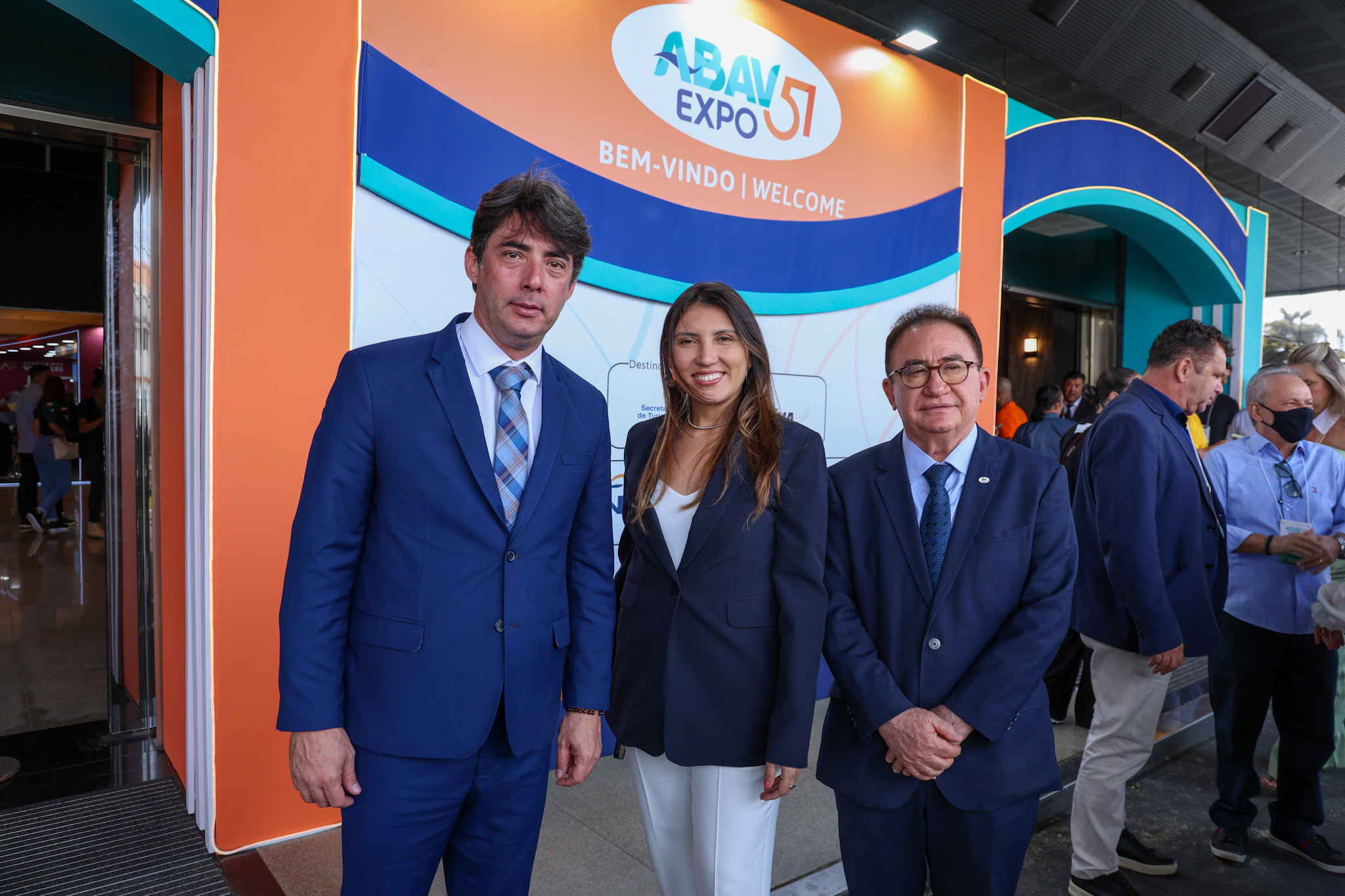 Fabrício Amaral, do Fornatur, Ana Carla, do MTur, e Manoel Linhares, da ABIH Nacional