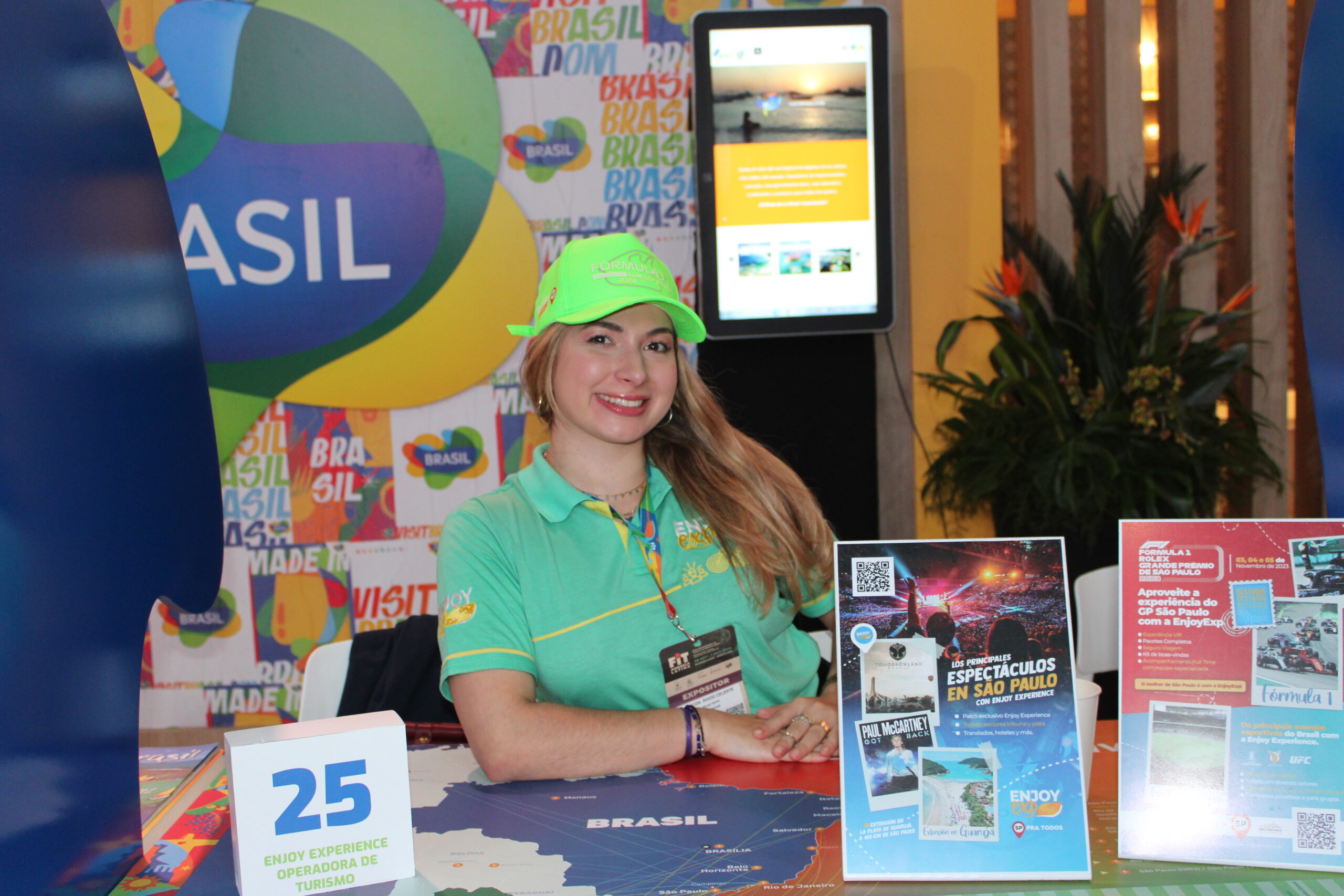 Falcon Rocio Celeste, da Enjoy Expo Falcon Rocio Celeste, da Enjoy Expo