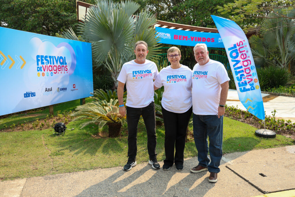 Fernando Ciavolella, Bárbara Picolo e Michael Barkoczy, do Festival de Viagens