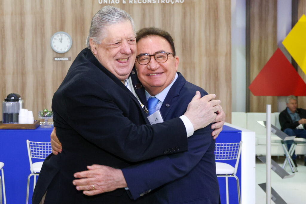 Fernando Guinato, diretor geral do WTC Hotel e Visite São Paulo e Manoel Linhares, presidente da ABIH Nacional