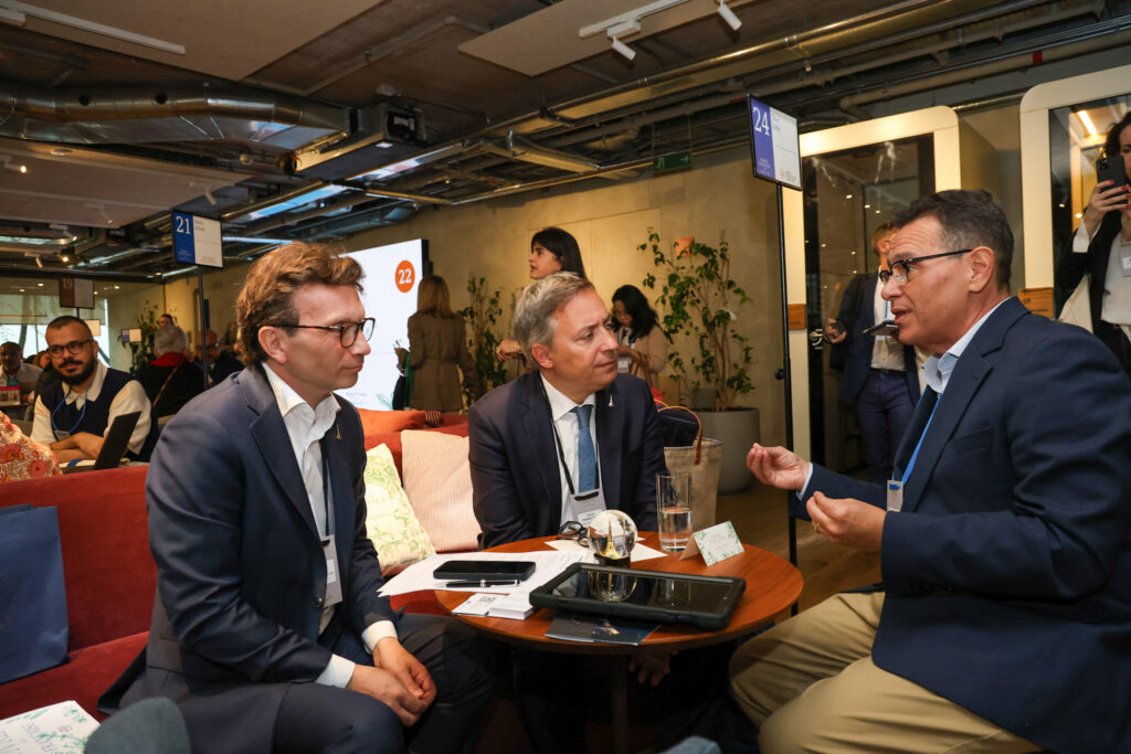 Grégoire Auge e Patrick Branco, Tour Aiffel e Édson Ruy, da Mondiale