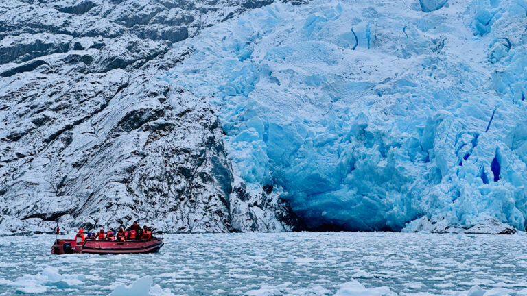 A temporada de cruzeiros Skorpios pela Patagônia vai de outubro a abril (Divulgação/Patagonia Experience)