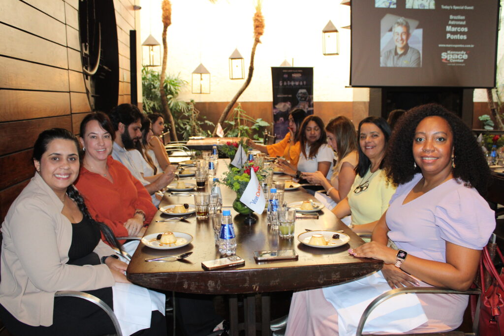 Jocasta Tavares, da EHTL Viagens, Kellen Masuchette, da L’Unik Travel, e Vilmara Souza e Elenilde Rodrigues, da Agaxtur