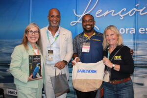 Gisele Lima, do Rio Grande do Sul, Corey Garret e Russel Banfield, da Agência de Marketing de Barbados, e Rosa Masgrau, do M&E