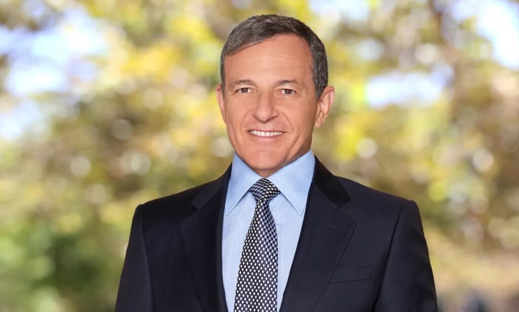 Bob Iger pode continuar à frente da Disney após 2026, indica jornal 1 Bob Iger, CEO da Walt Disney Company (Divulgacão/Disney)