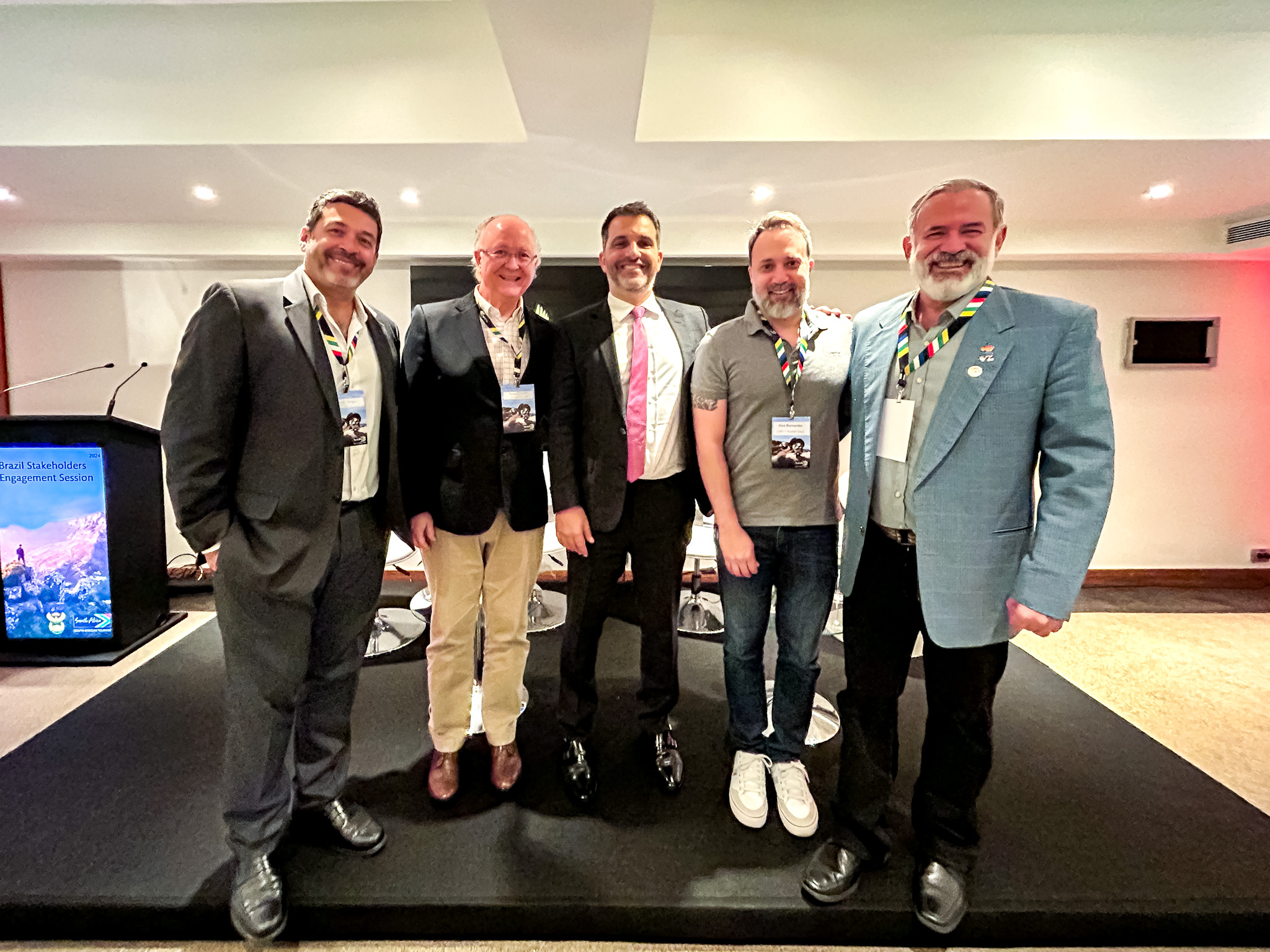 Jorge Souza, da Orinter, James Giacomini, da Diversa Turismo, Marcelo Marques do Turismo da África do Sul, Alex Bernardes da Boarding Gate e Clóvis Casemiro da IGLTA Jorge Souza, da Orinter, James Giacomini, da Diversa Turismo, Marcelo Marques do Turismo da África do Sul, Alex Bernardes da Boarding Gate e Clóvis Casemiro da IGLTA