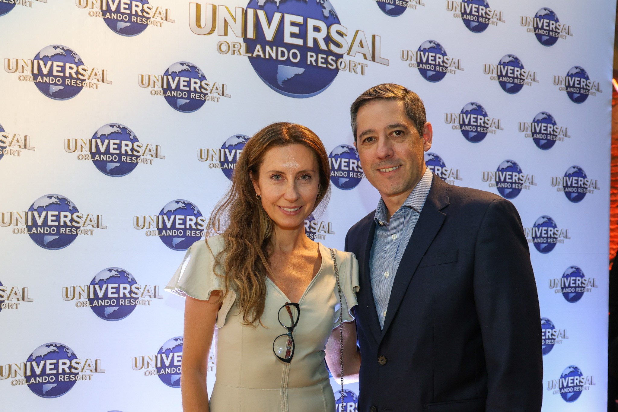 Juliana Pisani, diretora de Marketing da Universal Destinations e Marcos Barros, VP Sales & Marketing Latam