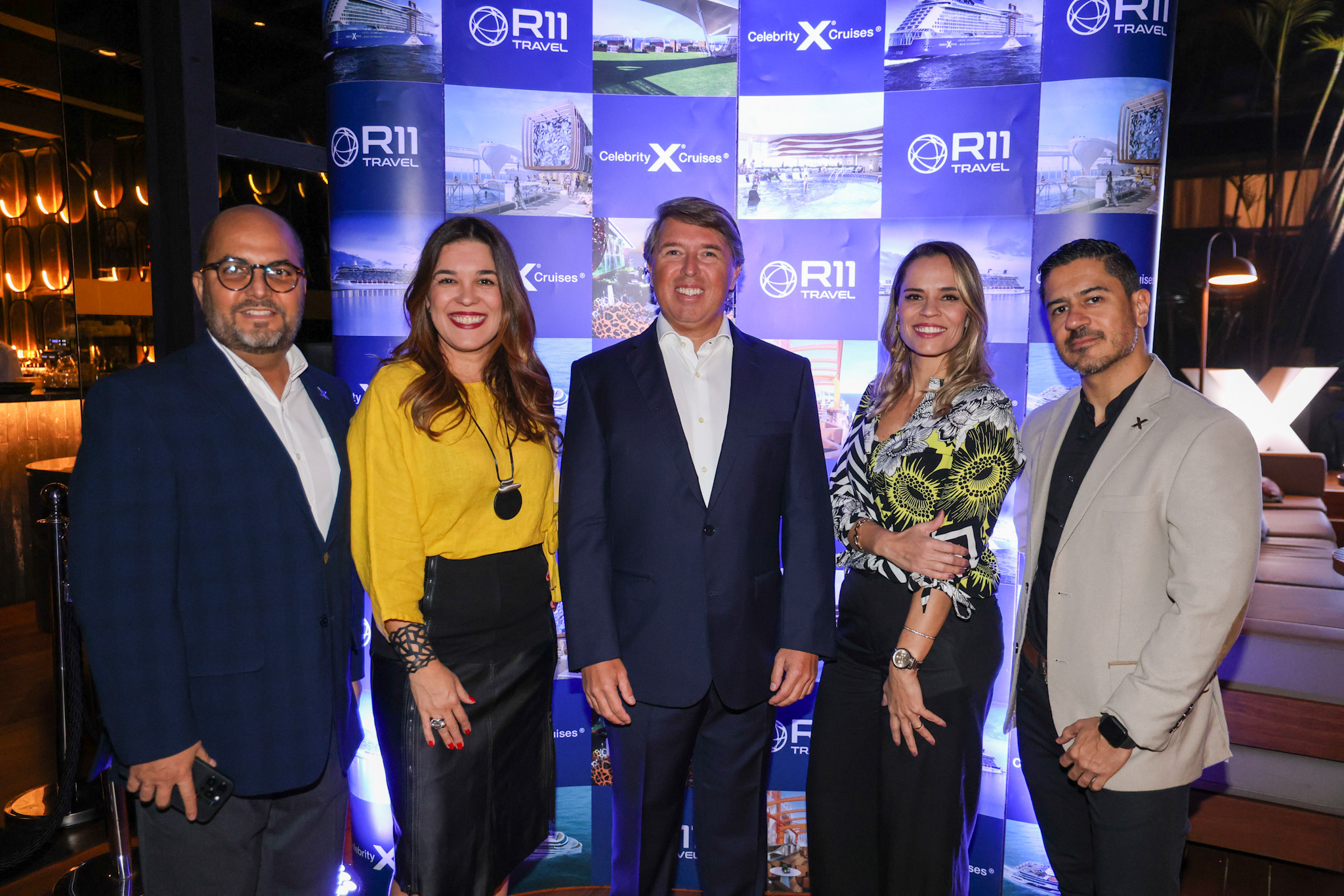 Manlio Carpizo, da Celebrity Cruises, Sabrina Moretti, Ricardo Amaral, Lilian Meireles e Charlie Rivera, da Celebrity Cruises Manlio Carpizo, da Celebrity Cruises, Sabrina Moretti, Ricardo Amaral, Lilian Meireles e Charlie Rivera, da Celebrity Cruises