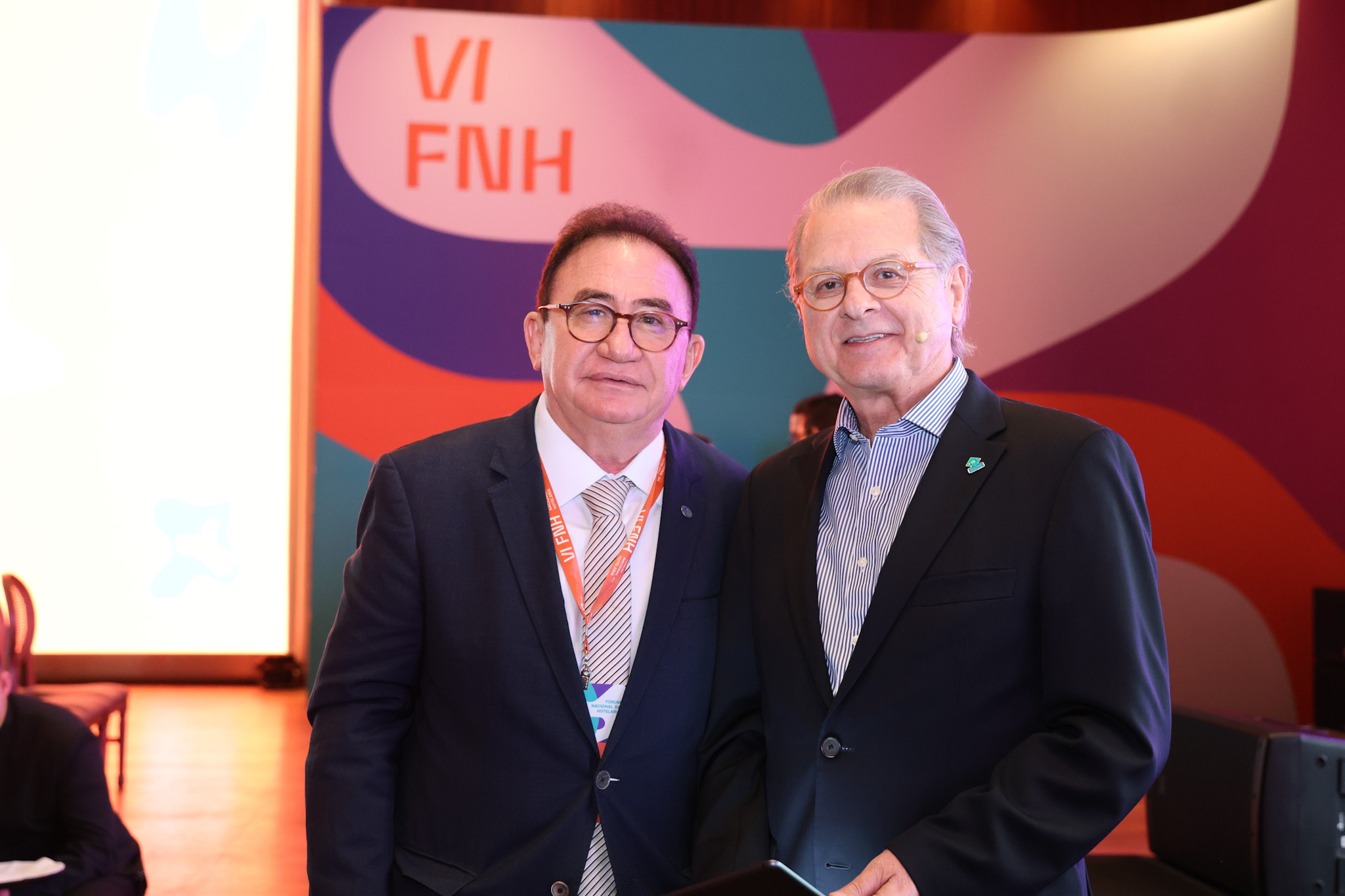 Manoel Linhares, da ABIH Nacional e Orlando Souza, do FOHB