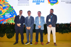 Marcelo Freixo, da Embratur, Celso Sabino, do Mtur, Ronaldo Santini e Rafael Carniel, da Setur-RS (Ana Azevedo/M&E)