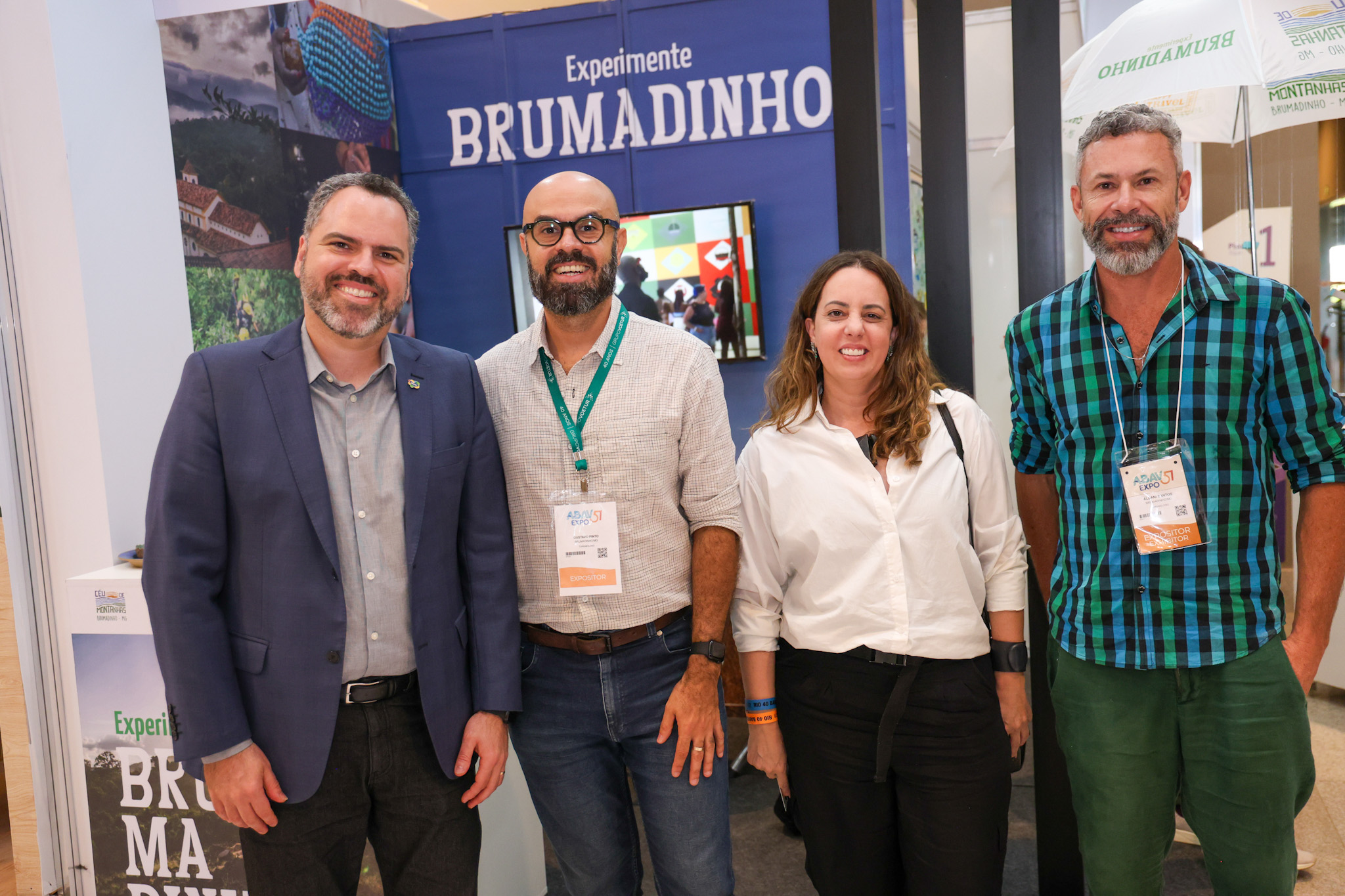 Marília Figueiredo e Rodrigo Ramos, da Braztoa, com Gustavo Pinto e Aldani Santos, de Brumadinho Marília Figueiredo e Rodrigo Ramos, da Braztoa, com Gustavo Pinto e Aldani Santos, de Brumadinho