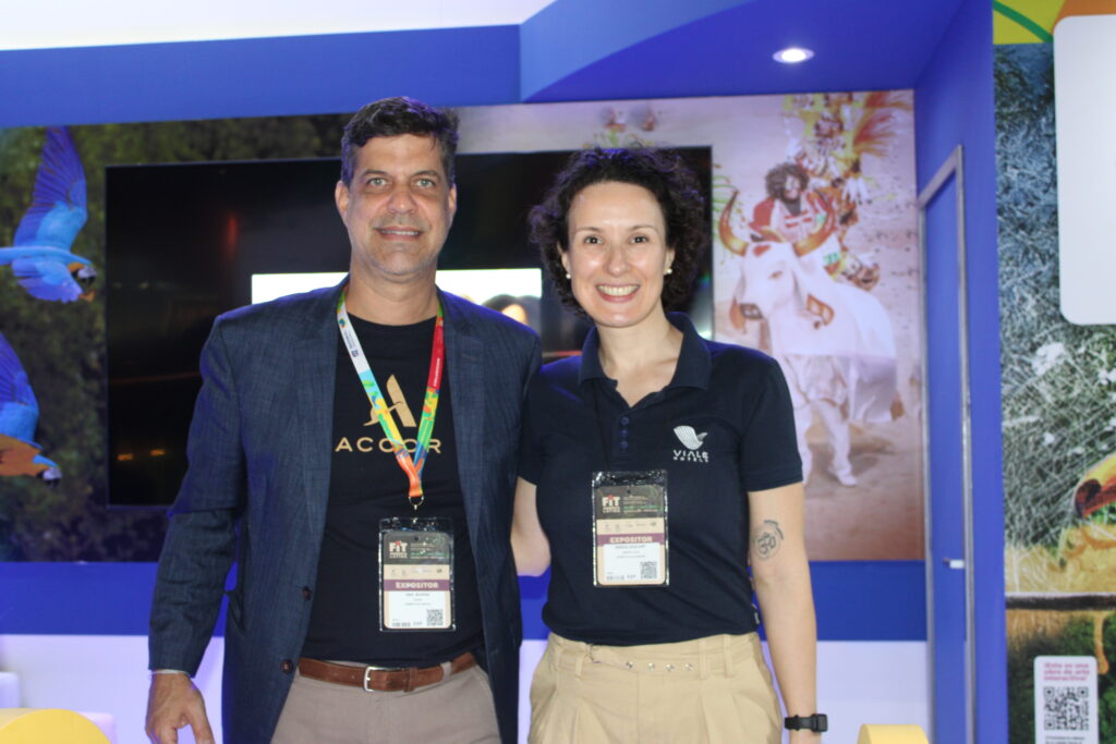 Mariza Goulart, do Grupo Aviale, e Ivan Bonfim, da Accor