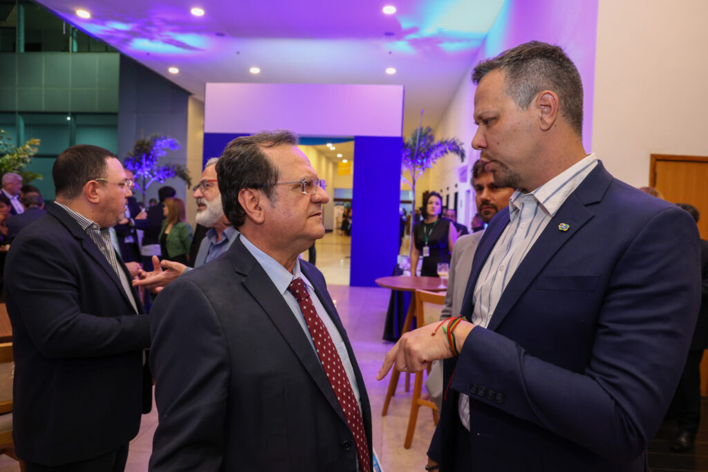 Maurício Bacelar, secretário de Turismo da Bahia, e Bruno Reis, da Embratur
