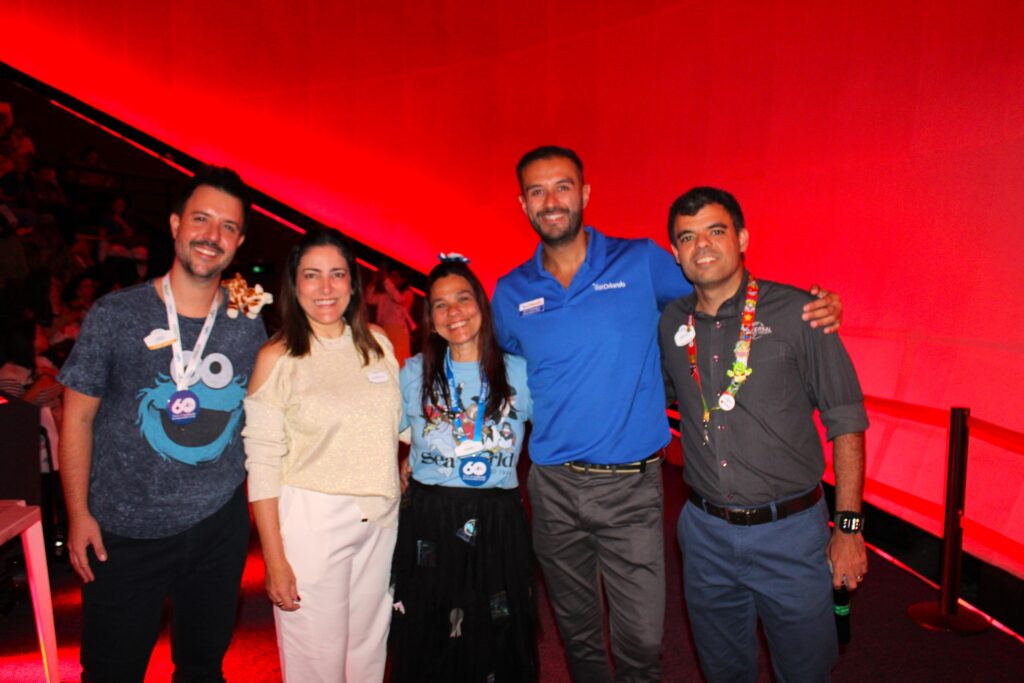 O melhor em diversão e entretenimento com as equipes do Visit Orlando, SeaWorld Parks e Universal Destinations & Experiences