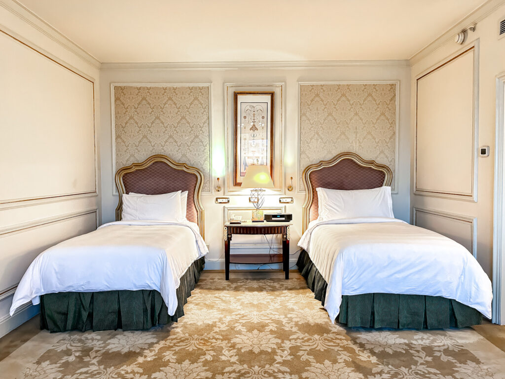 Opções de acomodações com casa de solteiro e casal estão disponíveis no Four Seasons First Residence