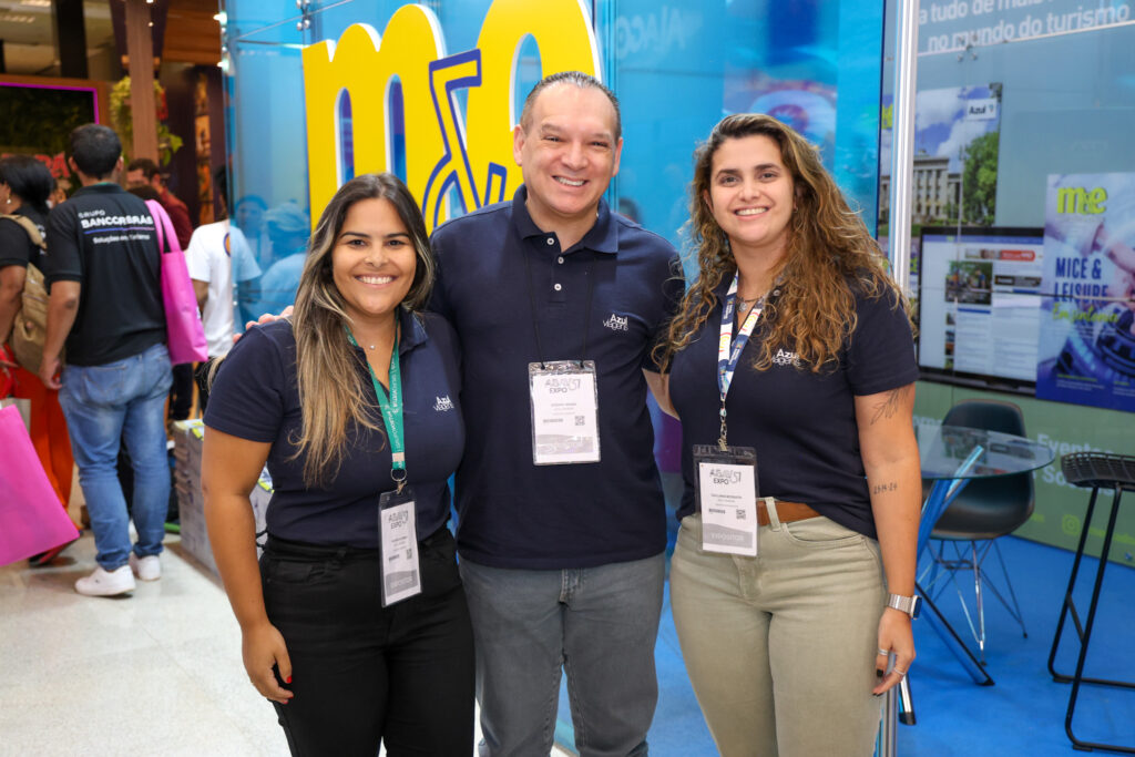 Patrícia Gomes, Vicente Brasil e Giuliana Mesquita, da Azul Viagens