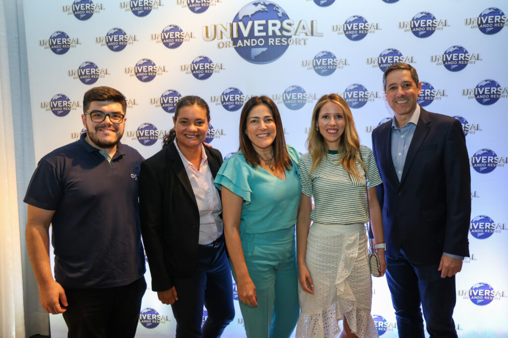 Paulo Biondo, da CVC Corp, Vilma Paes, da Trend, Gabriella Cavalheiro, da Universal Destinations, Noah Britto, da Trend e Marcos Paes de Barros, da Universal Destinations