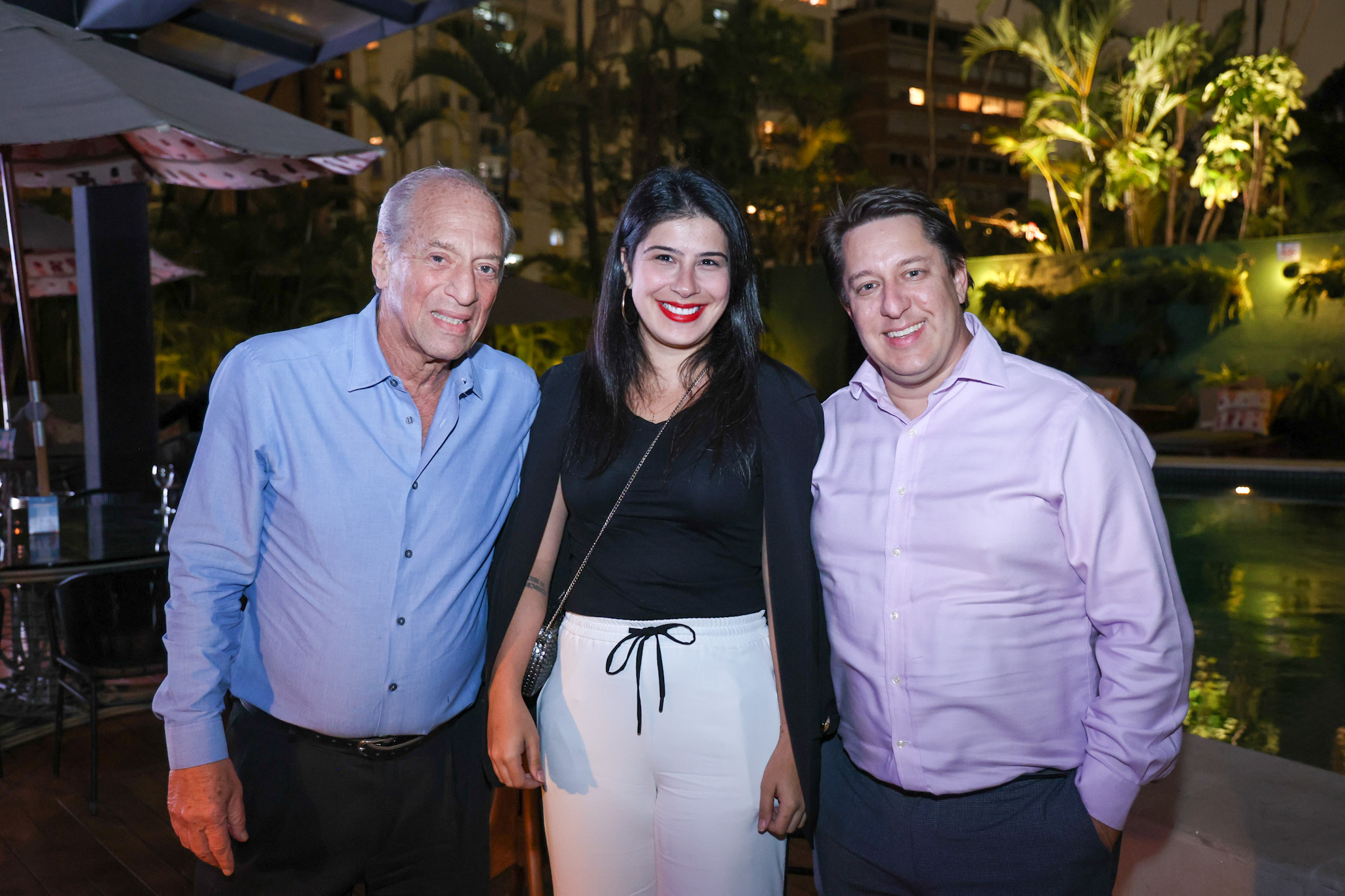 Renata Carelli, da Casa do Agente, entre Arnaldo Franken e Charles Franken, do Grupo Arbo Renata Carelli, da Casa do Agente, entre Arnaldo Franken e Charles Franken, do Grupo Arbo