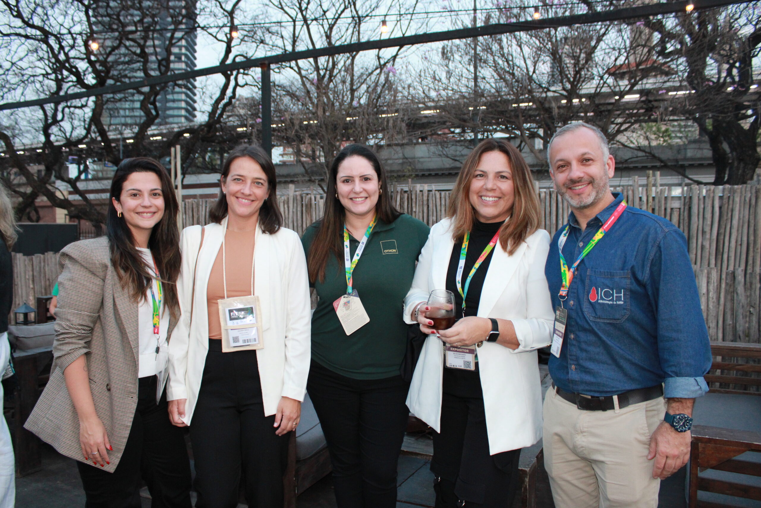 Renata Falcão, do Grand Hyatt Rio de Janeiro , Juliana Girão, do Sol Ipanema Hotel, Amanda Brandão, dos Hotéis Othon, Silvia Machado, do YOO2 Rio de Janeiro, e Diego Lando, do Intercity Hotels