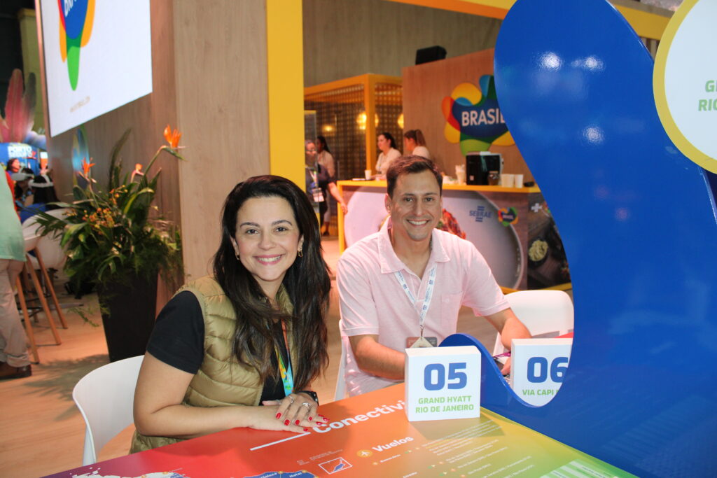 Renata Falcão, do Grand Hyatt Rio de Janeiro, e Mariano Oviedo, da Via Capi DMC