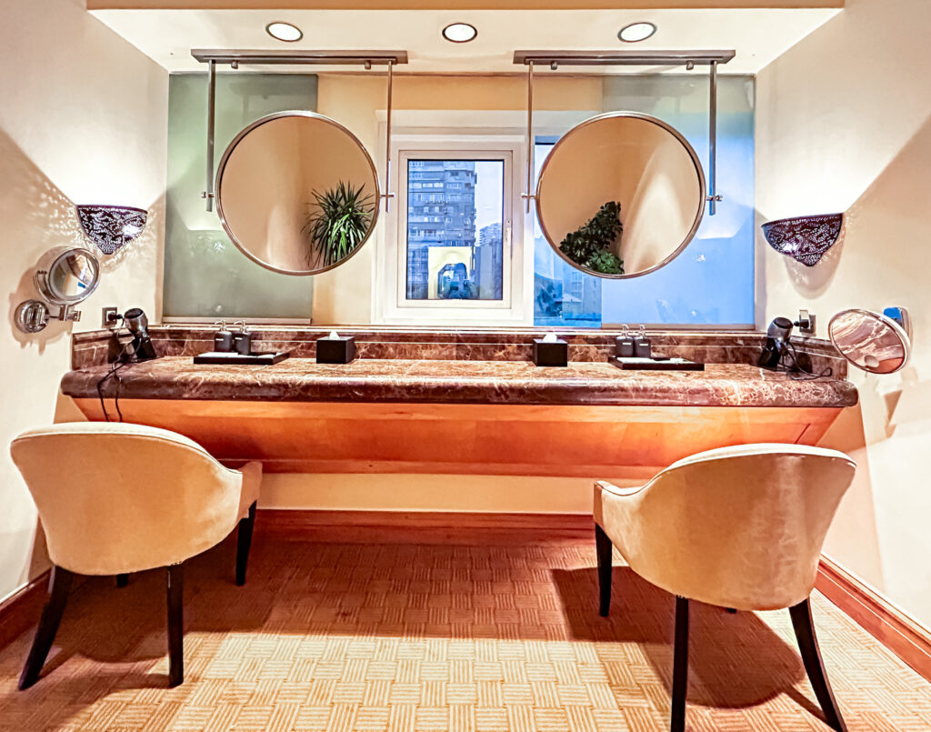 Sala de cuidado estético no SPA do Four Seasons First Residence