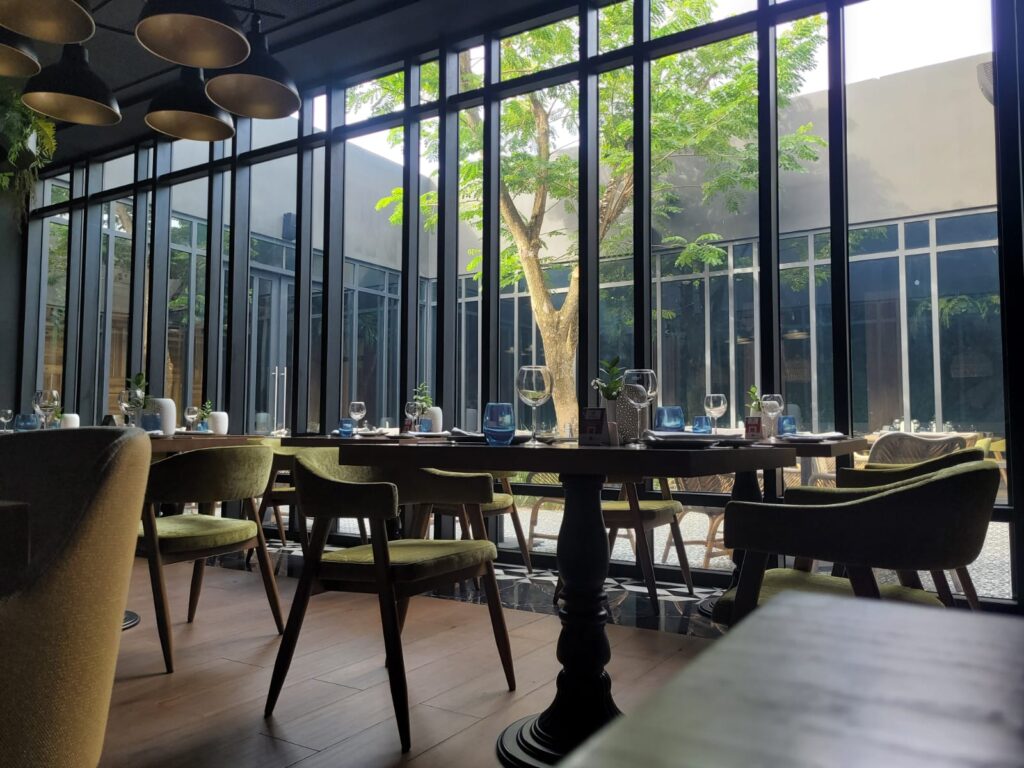 Secrets Tides Restaurante Tierra
