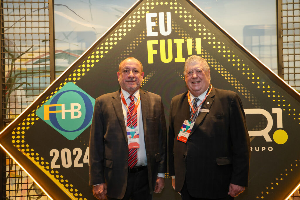 Toni Sando, do Visite São Paulo Convention Bureau e Unedestinos com Fernando Guinato, diretor geral do WTC Hotel e Visite São Paulo Convention Bureau
