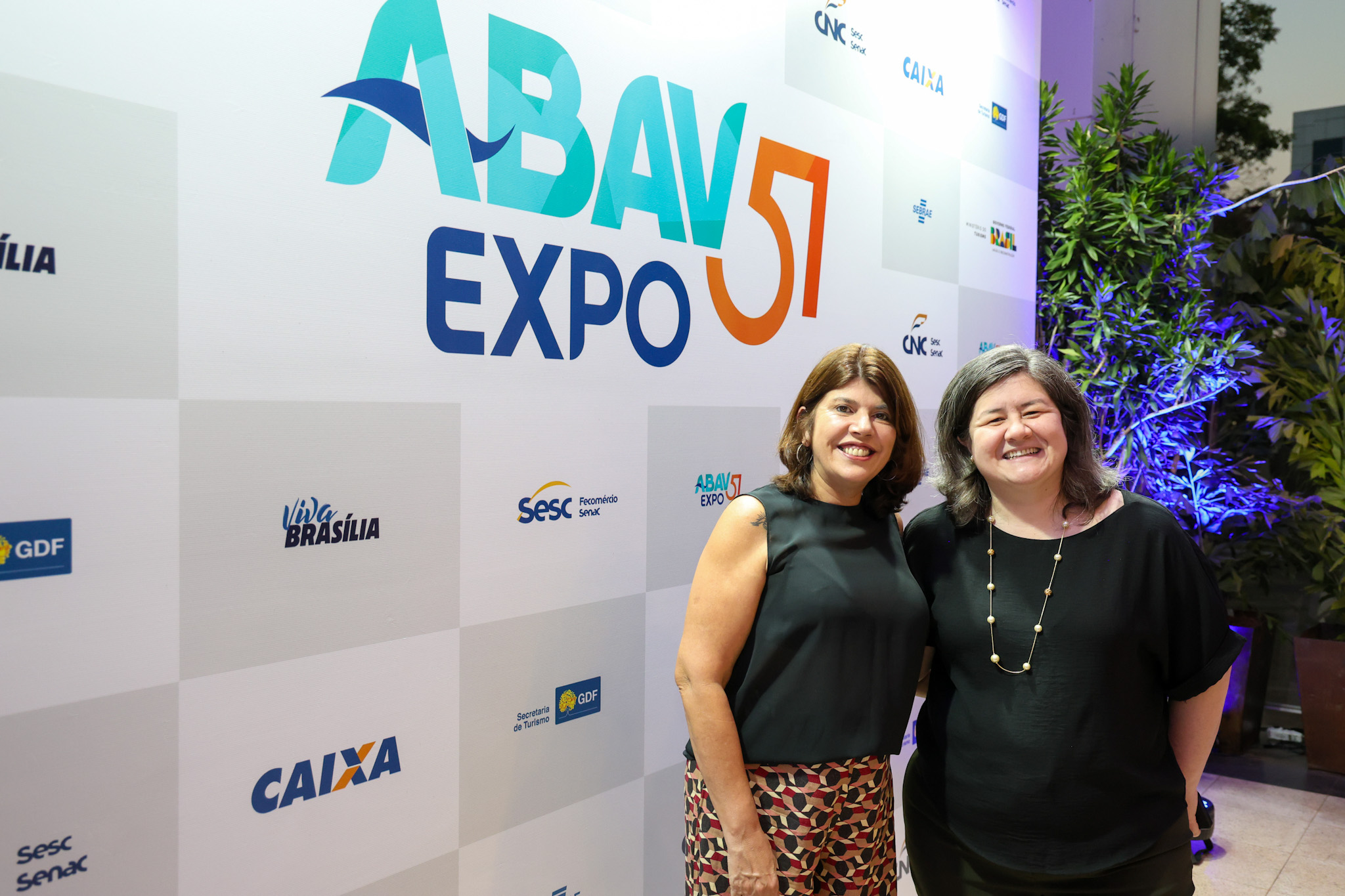 Vanessa Paganelli, da CNC, e Jerusa Hara, da Abav Nacional Vanessa Paganelli, da CNC, e Jerusa Hara, da Abav Nacional