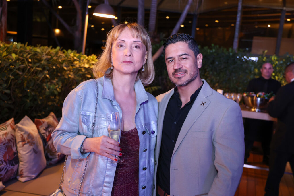 Vera Lopes, da LMC Travel e Charlie Rivera, da Celebrity Cruises