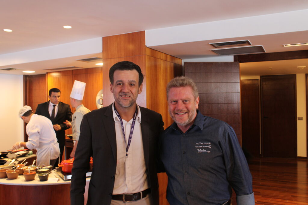 Vinícius Ribeiro, da Kontik e Paulo Michel, da Louvre