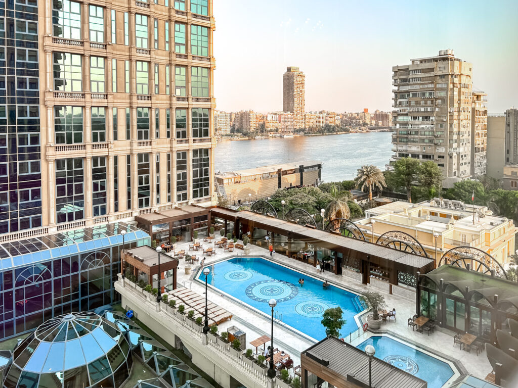Vista para a área de lazer do Four Seasons First Residence