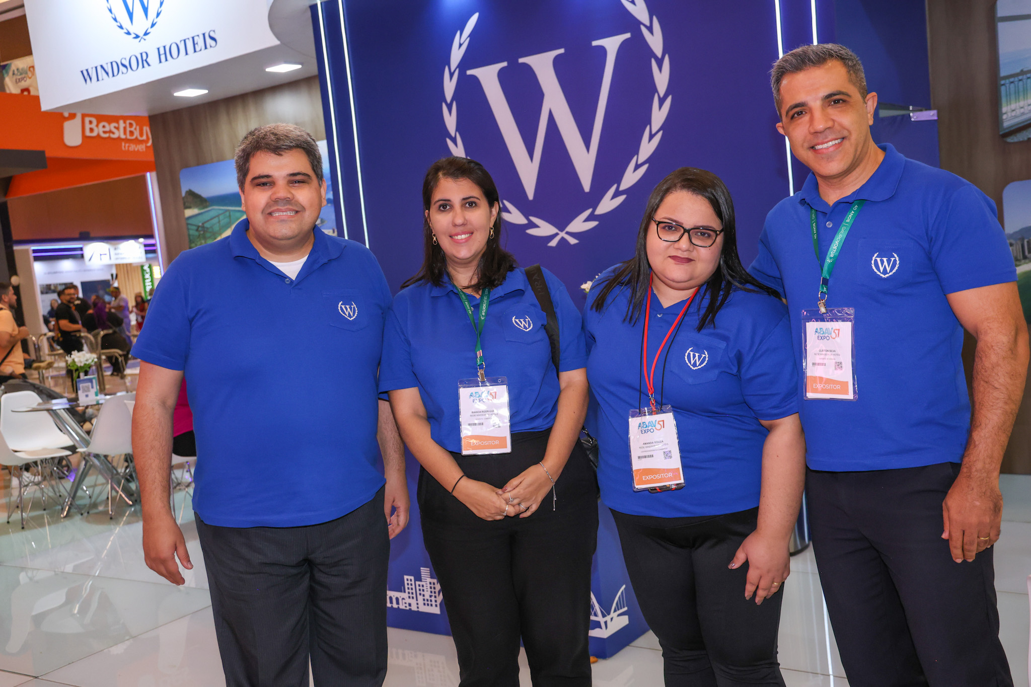 Vitor Almeida, Bianca Rodrigues, Amanda Souza, e Cleiton Silva, do Windsor Hotéis